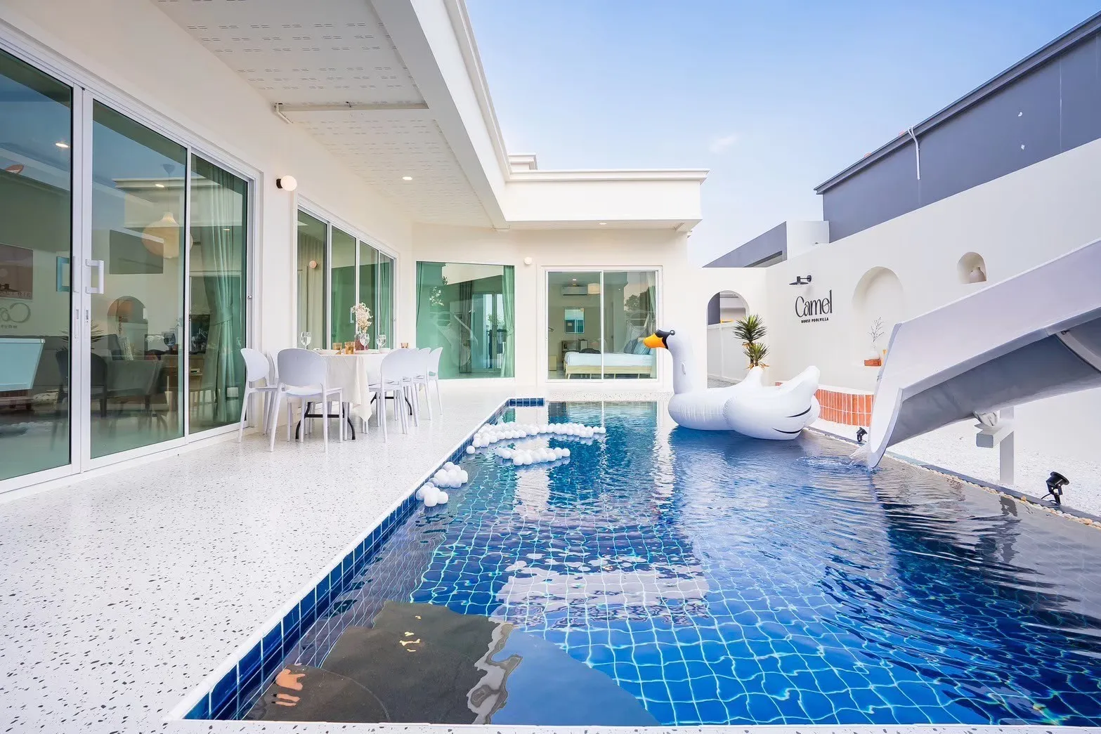The Cream Luxury Villa